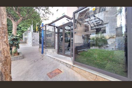 Apartamento à venda com 180m², 4 quartos e 3 vagasFachada 