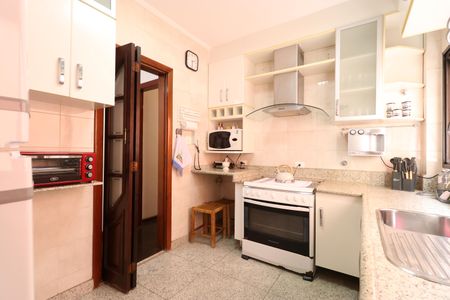 Apartamento à venda com 180m², 4 quartos e 3 vagasCozinha