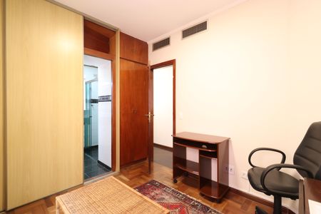 Apartamento à venda com 180m², 4 quartos e 3 vagasSuite 1