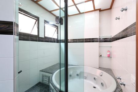 Apartamento à venda com 180m², 4 quartos e 3 vagasBanheiro da Suíte 2