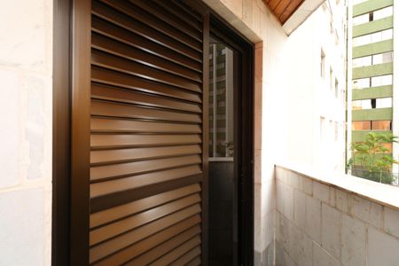 Apartamento à venda com 180m², 4 quartos e 3 vagasVaranda da suíte 2