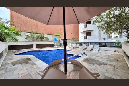 Apartamento à venda com 180m², 4 quartos e 3 vagasPiscina 