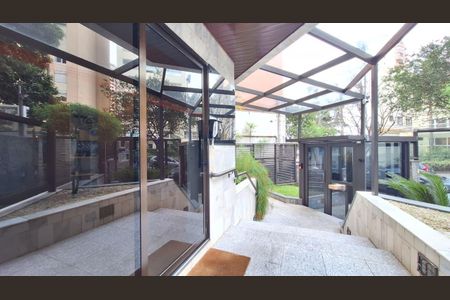 Apartamento à venda com 180m², 4 quartos e 3 vagasEntrada 