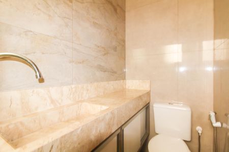 Apartamento para alugar com 56m², 2 quartos e 1 vaga Apartamento para alugar com 56m², 2 quartos e 1 vagaBanheiro