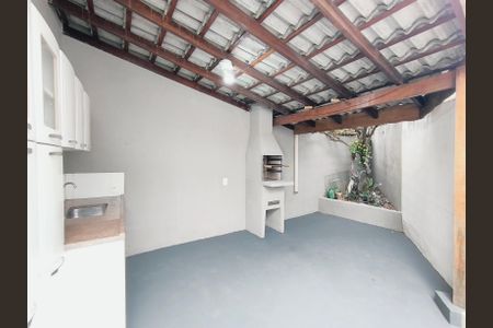 Casa à venda com 191m², 3 quartos e 3 vagasChurrasqueira