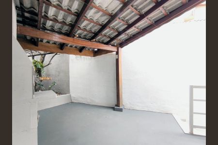 Casa à venda com 191m², 3 quartos e 3 vagasChurrasqueira