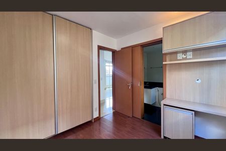 Apartamento à venda com 66m², 2 quartos e 2 vagasquarto 