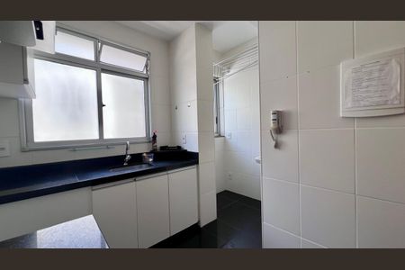 Apartamento à venda com 66m², 2 quartos e 2 vagasCozinha