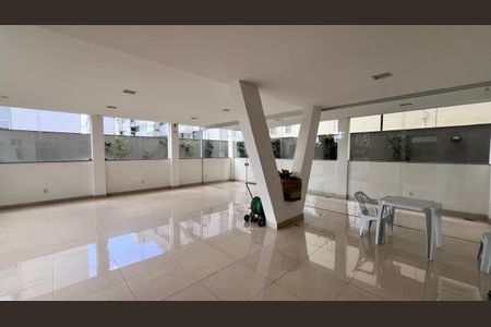 Apartamento à venda com 66m², 2 quartos e 2 vagasÁrea comum - Salão de festas