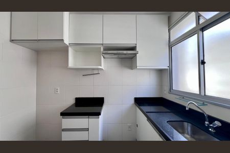 Apartamento à venda com 66m², 2 quartos e 2 vagasCozinha