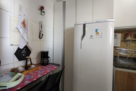 Apartamento para alugar com 56m², 2 quartos e 1 vaga Apartamento para alugar com 56m², 2 quartos e 1 vagaCozinha - Armários