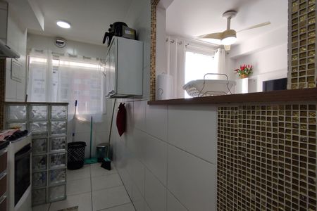 Apartamento para alugar com 56m², 2 quartos e 1 vaga Apartamento para alugar com 56m², 2 quartos e 1 vagaCozinha - Armários