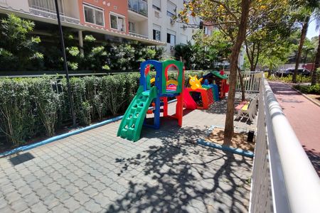 Apartamento para alugar com 56m², 2 quartos e 1 vaga Apartamento para alugar com 56m², 2 quartos e 1 vagaÁrea comum - Playground