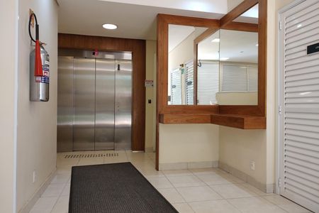 Apartamento para alugar com 56m², 2 quartos e 1 vaga Apartamento para alugar com 56m², 2 quartos e 1 vagaHall de entrada