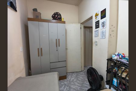 Casa à venda com 70m², 2 quartos e sem vaga