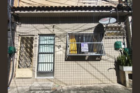 Casa à venda com 70m², 2 quartos e sem vaga