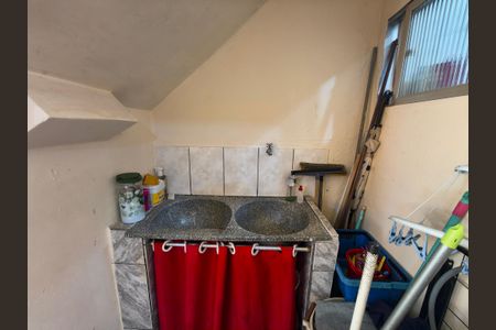 Casa à venda com 70m², 2 quartos e sem vaga