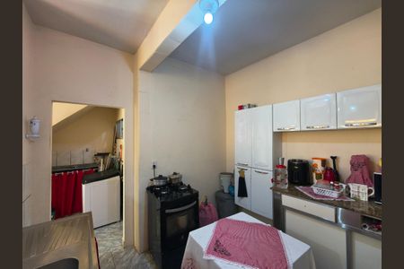 Casa à venda com 70m², 2 quartos e sem vaga