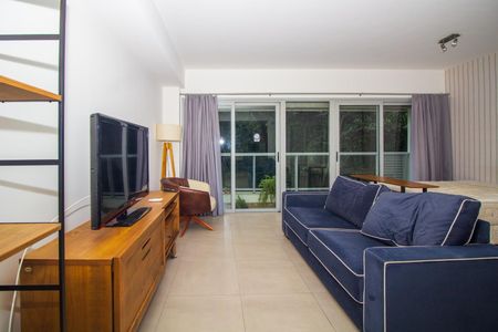 Sala de kitnet/studio para alugar com 1 quarto, 35m² em Petrópolis, Porto Alegre