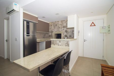 Cozinha de kitnet/studio para alugar com 1 quarto, 35m² em Petrópolis, Porto Alegre