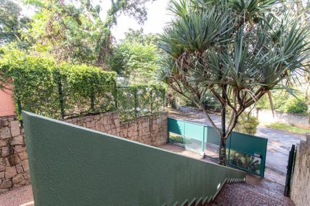 Casa à venda com 385m², 3 quartos e 4 vagas Casa à venda com 385m², 3 quartos e 4 vagasÁrea externa