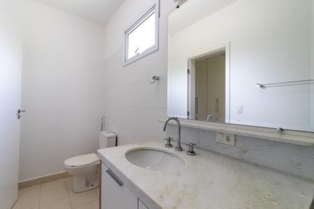 Casa à venda com 385m², 3 quartos e 4 vagas Casa à venda com 385m², 3 quartos e 4 vagasBanheiro da Suíte 2