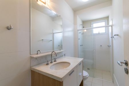 Casa à venda com 385m², 3 quartos e 4 vagas Casa à venda com 385m², 3 quartos e 4 vagasBanheiro Social