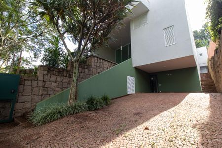 Casa à venda com 385m², 3 quartos e 4 vagas Casa à venda com 385m², 3 quartos e 4 vagasGaragem