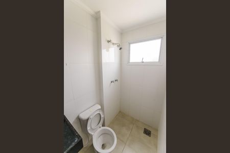 Apartamento para alugar com 69m², 2 quartos e 1 vaga Apartamento para alugar com 69m², 2 quartos e 1 vagaBanheiro da Suíte 2