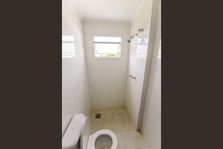 Apartamento para alugar com 69m², 2 quartos e 1 vaga Apartamento para alugar com 69m², 2 quartos e 1 vagaBanheiro da Suíte 1