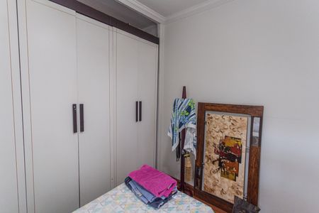 Apartamento à venda com 115m², 3 quartos e 2 vagasQuarto 2