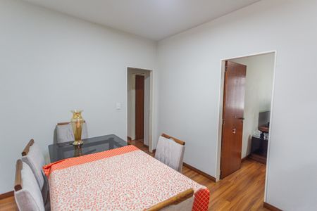 Apartamento à venda com 115m², 3 quartos e 2 vagasCopa