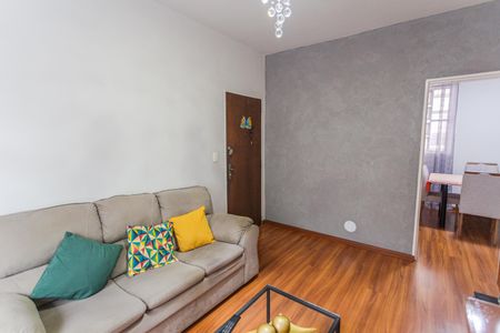 Apartamento à venda com 115m², 3 quartos e 2 vagasSala