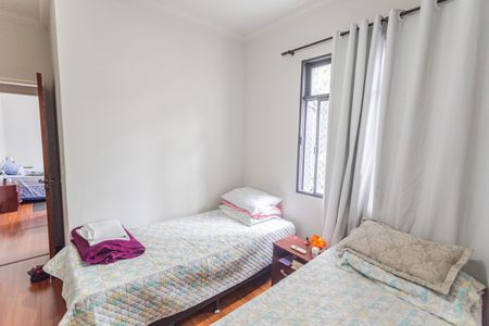 Apartamento à venda com 115m², 3 quartos e 2 vagasQuarto 2