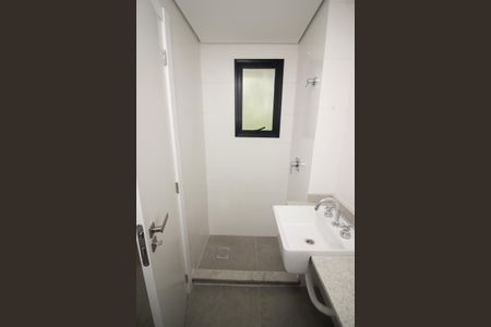 Apartamento à venda com 74m², 2 quartos e 2 vagas Apartamento à venda com 74m², 2 quartos e 2 vagasBanheiro da Suíte