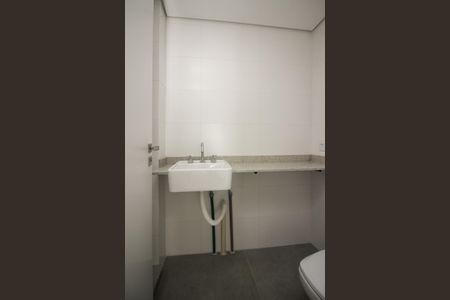 Apartamento à venda com 74m², 2 quartos e 2 vagas Apartamento à venda com 74m², 2 quartos e 2 vagasBanheiro da Suíte