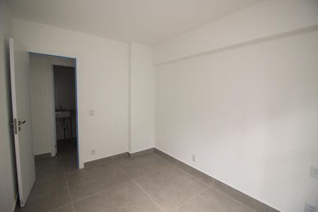 Apartamento à venda com 74m², 2 quartos e 2 vagas Apartamento à venda com 74m², 2 quartos e 2 vagasQuarto