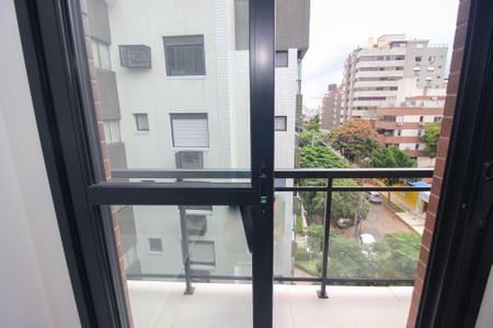 Apartamento à venda com 74m², 2 quartos e 2 vagas Apartamento à venda com 74m², 2 quartos e 2 vagasVista da Suíte