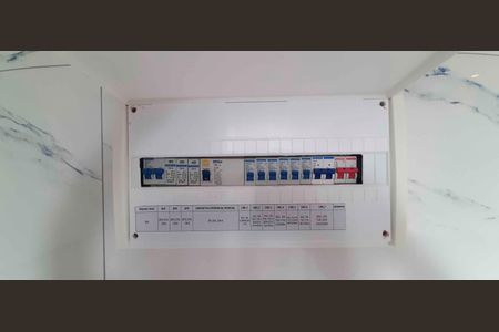 Apartamento para alugar com 40m², 2 quartos e 1 vaga Apartamento para alugar com 40m², 2 quartos e 1 vagaQuadro de Luz