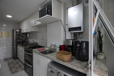 Apartamento à venda com 70m², 3 quartos e 1 vagaÁrea de Serviço
