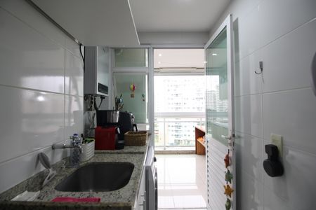 Apartamento à venda com 70m², 3 quartos e 1 vagaÁrea de Serviço