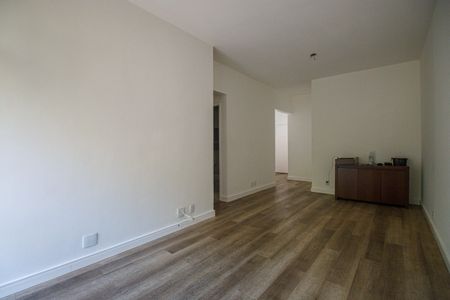 Apartamento à venda com 86m², 2 quartos e 1 vagaSala