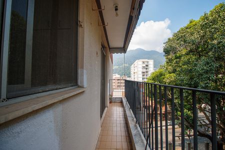 Apartamento à venda com 86m², 2 quartos e 1 vagaSala Varanda