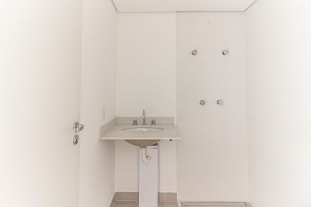 Banheiro de apartamento para alugar com 1 quarto, 23m² em Vila Buarque, São Paulo