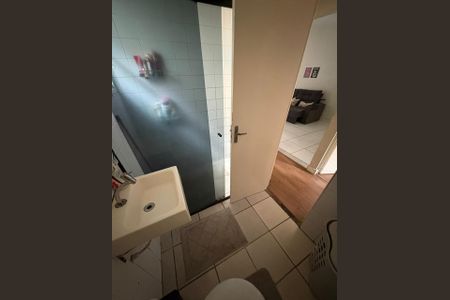 Banheiro de casa para alugar com 2 quartos, 56m² em Loteamento Parque Centenario, Campinas