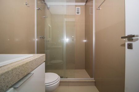 Banheiro 1 de apartamento para alugar com 1 quarto, 42m² em Petrópolis, Porto Alegre