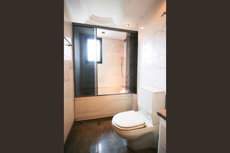 Apartamento à venda com 280m², 4 quartos e 3 vagasBanheiro da Suíte 3