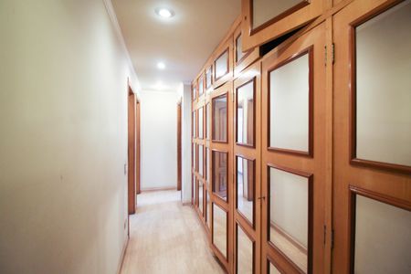 Apartamento à venda com 280m², 4 quartos e 3 vagasCorredor