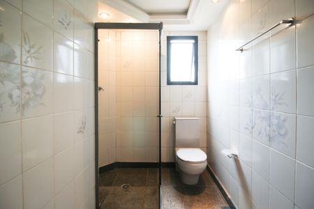 Apartamento à venda com 280m², 4 quartos e 3 vagasBanheiro da Suíte 2