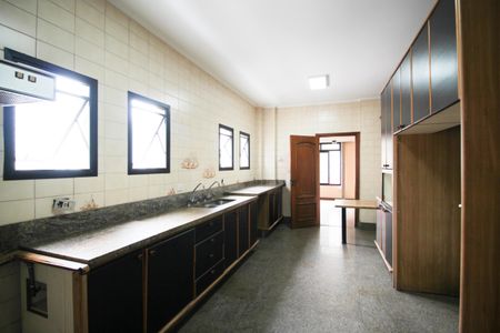 Apartamento à venda com 280m², 4 quartos e 3 vagasCozinha